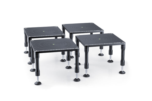 Adjustable levelling tables